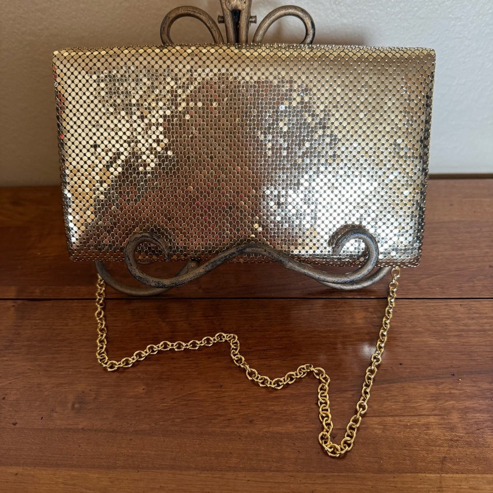 Whiting and Davis Glamorous Gold Metal Mesh Evening Clutch Purse Vintage - Picture 6 of 10